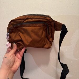 BAGGU Brown Fanny Pack